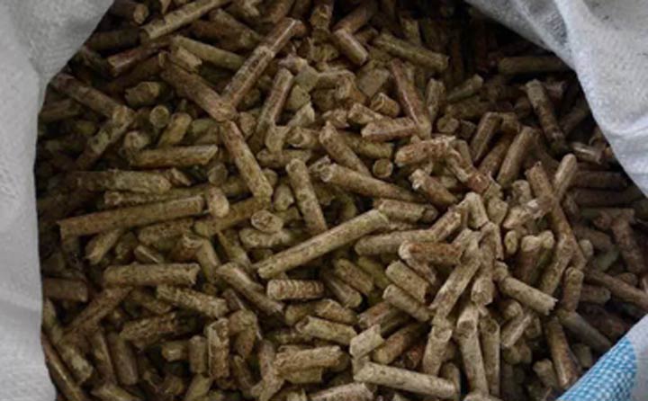 竹屑顆粒機產(chǎn)品 竹屑顆粒機產(chǎn)品