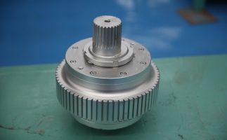 如何檢查鋸末顆粒機(jī)壓輥打滑不出料？